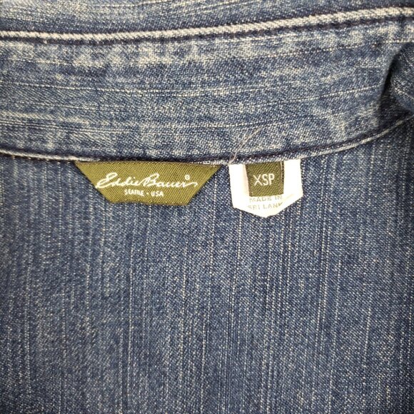 Eddie Bauer XSP Blue Denim Shirt Jacket Snaps Pockets Embroidery Womens Petite - Picture 5 of 16